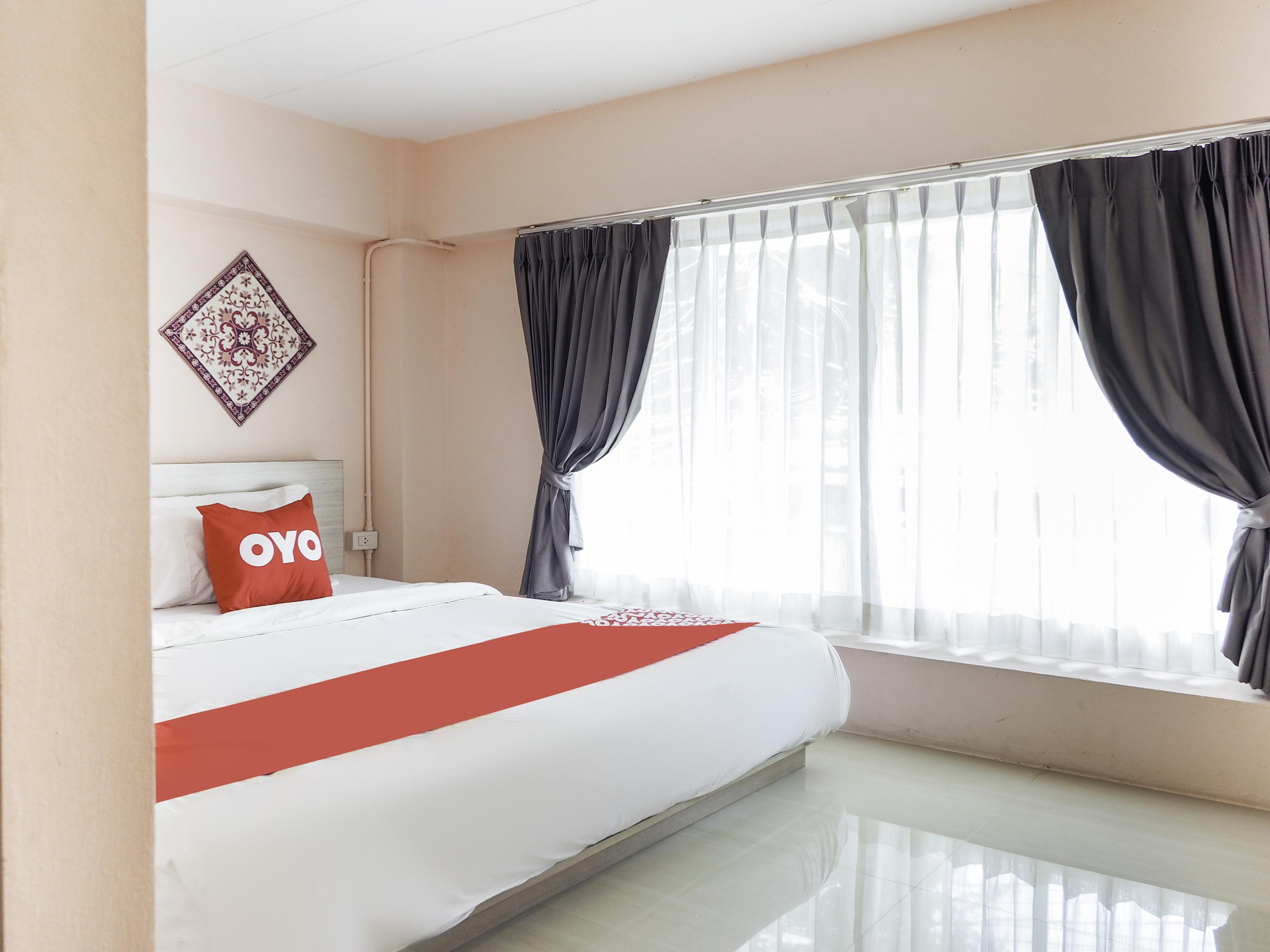 Oyo 983 The Private Hotel Chiang Mai Luaran gambar