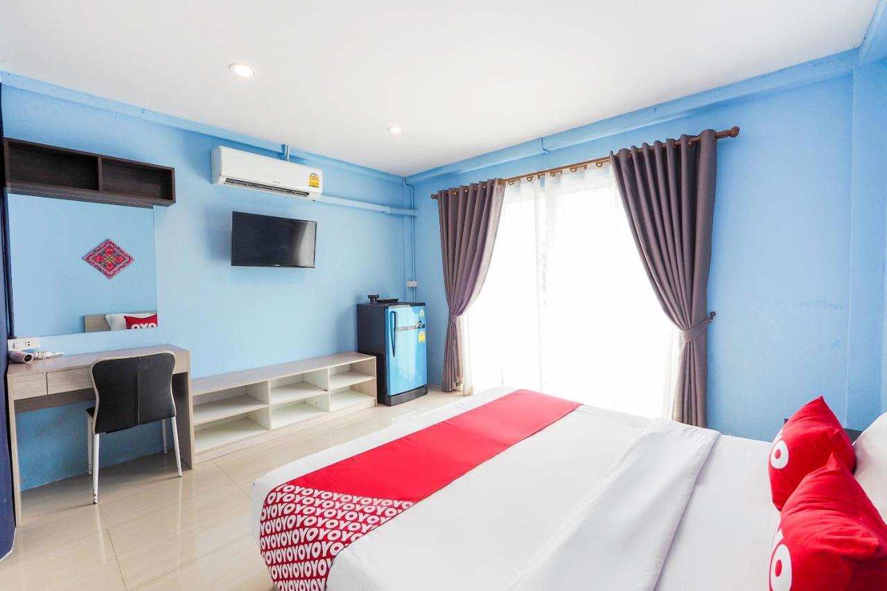 Oyo 983 The Private Hotel Chiang Mai Luaran gambar